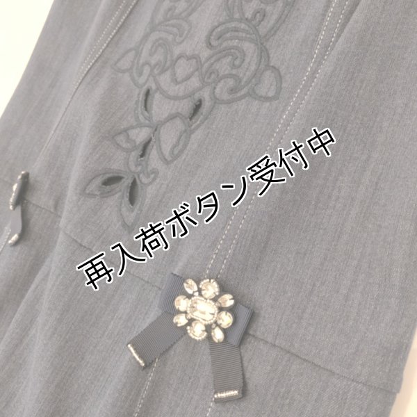 画像12: 【SuperBeauty  】One Piece 胸元刺しゅう ストレッチデニム素材ジャンパースカート (12)