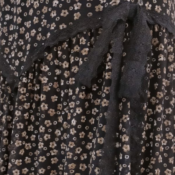 画像4: 【SuperBeauty  】小花モノトーンプリントパワーネット素材スカート (4)