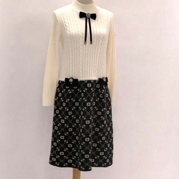 画像11: 【超特価 7,900円＜在庫限り＞クーポン/POINT不可】胸元リボンブローチウェスト切替ハイネックニットワンピース (11)