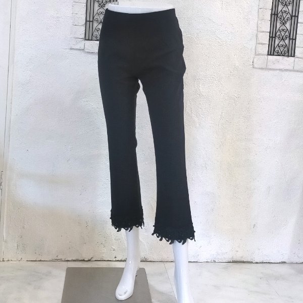 画像7: 【LaLa 】グレードアップ裾花刺しゅう×ストレッチクロップド七分丈パンツ  送料220円代引は通常送料 (7)