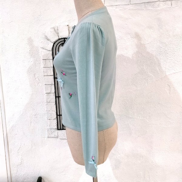 画像12: 【18,000円 →超特価 4900円＜在庫限り＞クーポン/POINT不可】フラワー刺しゅう入りニットカーディガン (12)