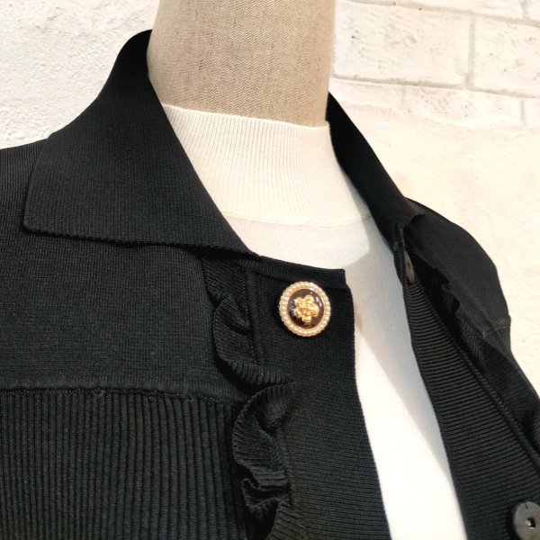 画像6: 【23,000円 →超特価 4,900円＜在庫限り＞クーポン/POINT不可】襟付き前立てフリルデザインニットロングジレ (6)