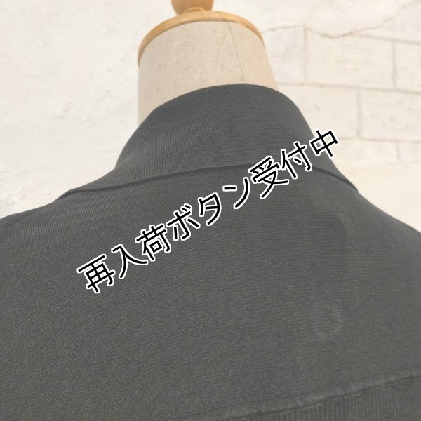 画像7: 【23,000円 →超特価 4,900円＜在庫限り＞クーポン/POINT不可】襟付き前立てフリルデザインニットロングジレ (7)