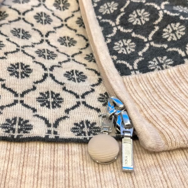 画像10: 【24,000円 →超特価 7,900円＜在庫限り＞クーポン/POINT不可】ジャガード編みハイネックニットロングジャケット (10)