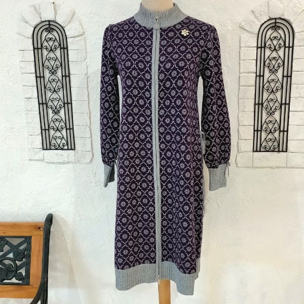 画像13: 【24,000円 →超特価 7,900円＜在庫限り＞クーポン/POINT不可】ジャガード編みハイネックニットロングジャケット (13)