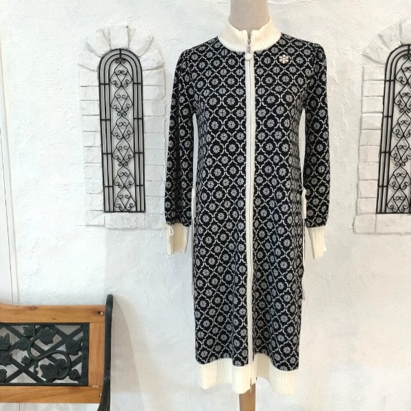 画像11: 【24,000円 →超特価 7,900円＜在庫限り＞クーポン/POINT不可】ジャガード編みハイネックニットロングジャケット (11)