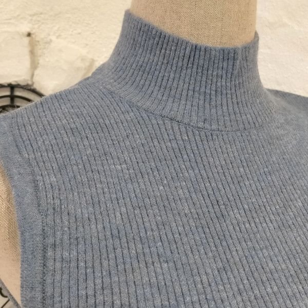 画像9: 【26,000円 →超特価 7900円<在庫限り>クーポン/POINT不可】 ニットボレロ×ハイネックセーターのニットアンサンブル (9)