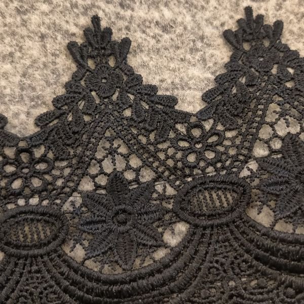 画像15: 【29,000円 →超特価 9900円＜在庫限り＞クーポン/POINT不可】ワンピース　圧縮ウール素材レース配色使いジャンパースカート (15)