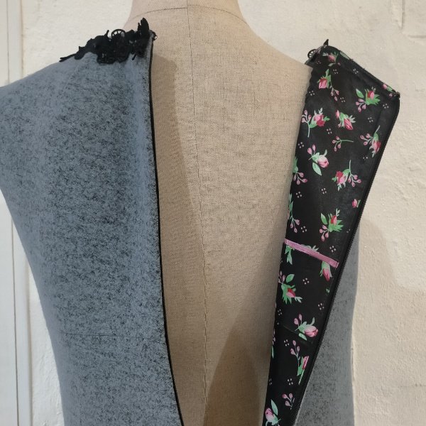 画像11: 【29,000円 →超特価 9900円＜在庫限り＞クーポン/POINT不可】ワンピース　圧縮ウール素材レース配色使いジャンパースカート (11)