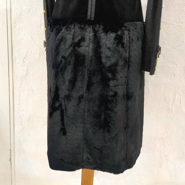 画像7: 【26,000円 →超特価 9900円＜在庫限り＞クーポン/POINT不可】ベロア×エコファー使いのノースリーブワンピース (7)