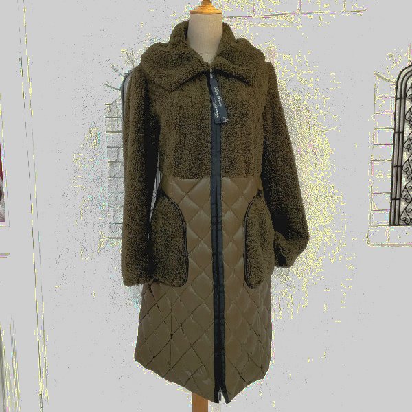 画像15: 【SuperBeauty 本日の日替わり逸品】45,000円 → 19,800円　大きな衿&ポケットデザインボア切替ダウンコート 2328002 (15)