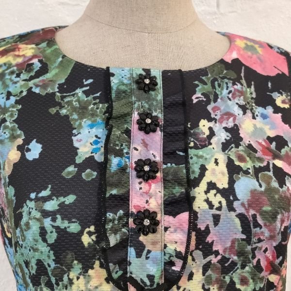 画像10: 【SuperBeauty  】★胸元フリル×ビジュー使い花柄ワンピース (10)