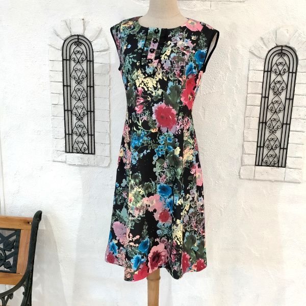 画像9: 【SuperBeauty  】★胸元フリル×ビジュー使い花柄ワンピース (9)