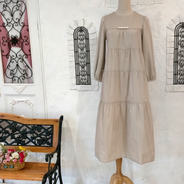 画像2: 【SuperBeauty  】★タフタ×ニット素材ギャザーデザインワンピース (2)