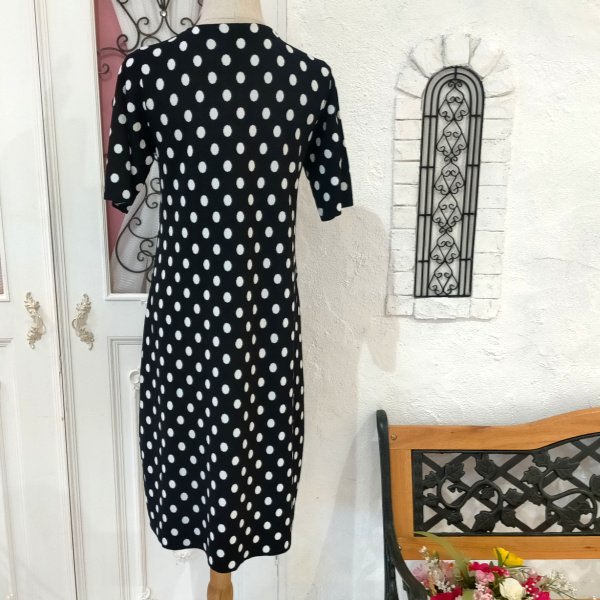 画像5: 【20,000円 →超特価 4,900円＜在庫限り＞クーポン/POINT不可】水玉柄半袖ニットワンピース (5)