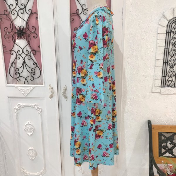 画像5: 【16,000円 →超特価 5900円＜在庫限り＞クーポン/POINT不可】★バラ柄プリント襟フリルワンピース (5)