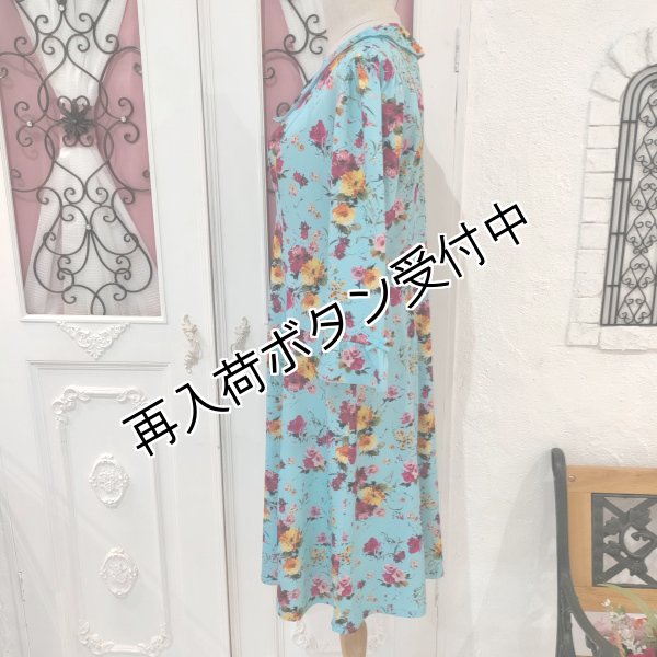 画像5: 【16,000円 →超特価 5,900円＜在庫限り＞クーポン/POINT不可】★バラ柄プリント襟フリルワンピース (5)