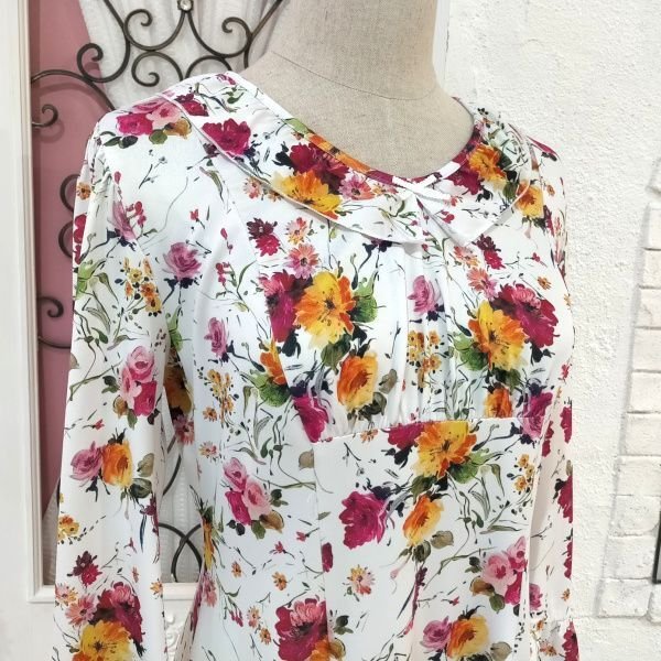 画像10: 【16,000円 →超特価 5900円＜在庫限り＞クーポン/POINT不可】★バラ柄プリント襟フリルワンピース (10)