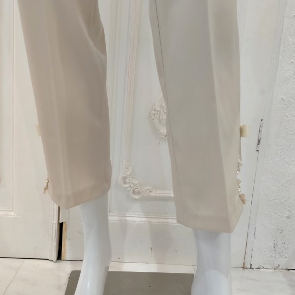 画像6: 【●半額以下SALE● LaLa 】裾サイドレース＆リボン＆パール使いセンタープレスパンツ  送料220円代引は通常送料 (6)