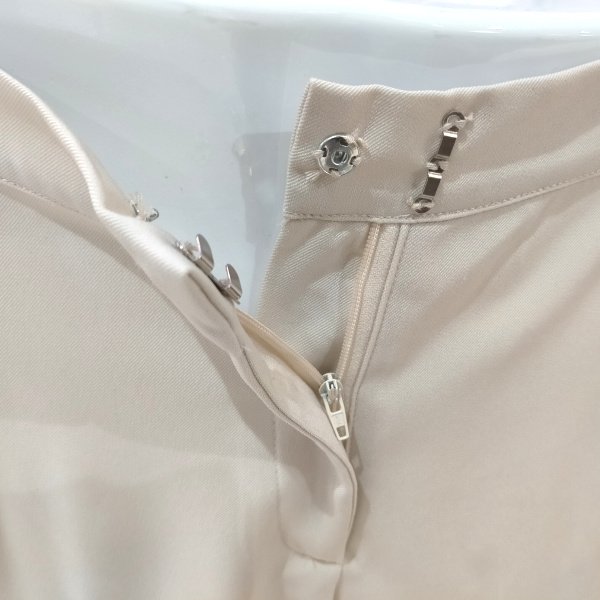 画像5: 【●半額以下SALE● LaLa 】裾サイドレース＆リボン＆パール使いセンタープレスパンツ  送料220円代引は通常送料 (5)