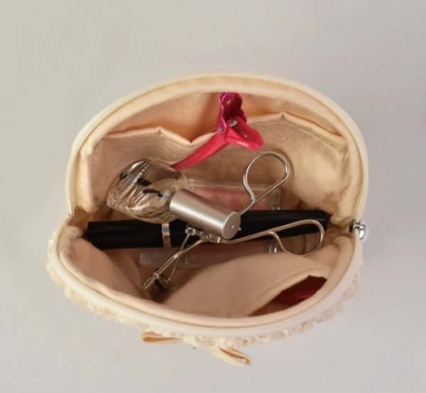 画像2: 【バッグ・小物特集　送料無料・ポイント購入不可】ミニローズシェルポーチ (2)