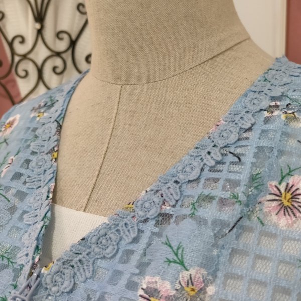 画像3: 【SuperBeauty  】透かし格子柄×花プリントの ジップアップVネックジャケット (3)