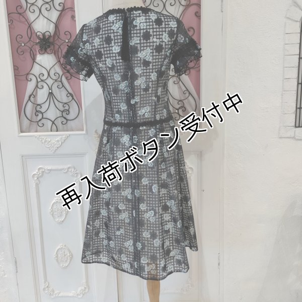 画像19: 【SuperBeauty  】格子柄×フラワープリントスクエアワンピース (19)