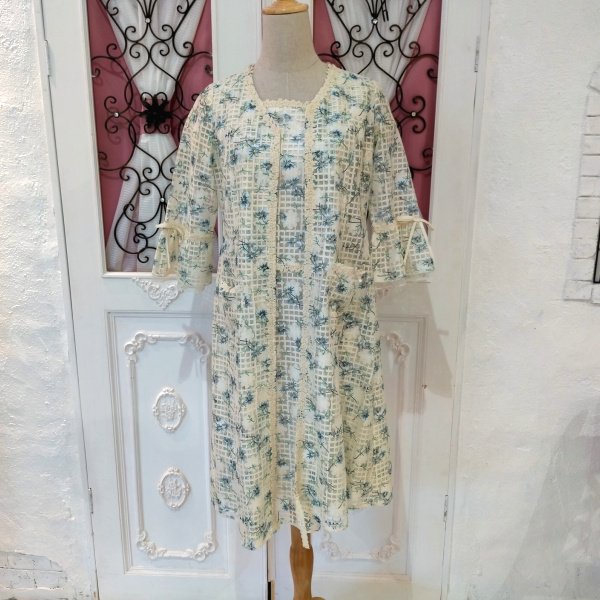 画像15: 【SuperBeauty  】透かし格子柄×花プリントの ジップアップVネックジャケット (15)