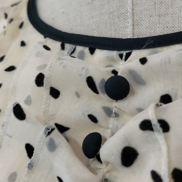 画像4: 【SuperBeauty  】フロッキープリントドット柄ワンピース (4)