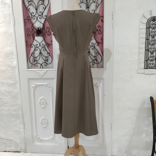 画像18: 【50%OFF＋ポイント利用可 Pont Neuf 2024】手洗い可 接触冷感 キャップスリーブフィット＆フレアシルエットワンピース＜送料無料＞ (18)