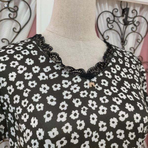 画像10: 【16,000円 →超特価 4,900円＜在庫限り＞クーポン/POINT不可】小花プリントレース使いワンピース (10)