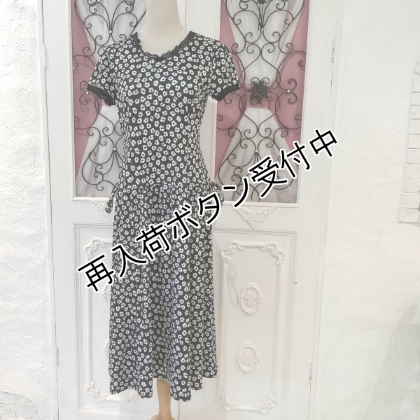 画像9: 【今週の追加 16,000円 →超特価 4,900円＜在庫限り＞クーポン/POINT不可】小花プリントレース使いワンピース (9)