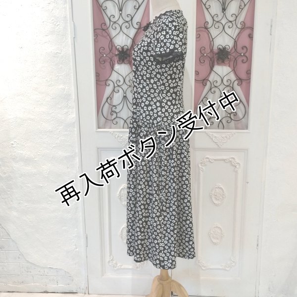画像12: 【今週の追加 16,000円 →超特価 4,900円＜在庫限り＞クーポン/POINT不可】小花プリントレース使いワンピース (12)