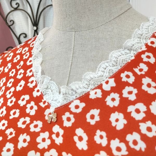 画像3: 【16,000円 →超特価 4,900円＜在庫限り＞クーポン/POINT不可】小花プリントレース使いワンピース (3)