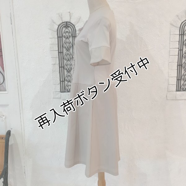 画像5: 【SuperBeauty  】胸元レースデザインウェスト切替ワンピース (5)