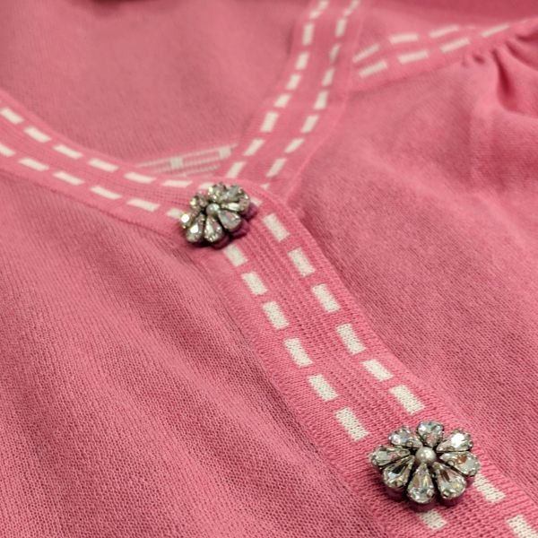 画像6: 【18,000円 →超特価 4,900円＜在庫限り＞クーポン/POINT不可】ステッチ使いビジュボタンのカーディガン (6)