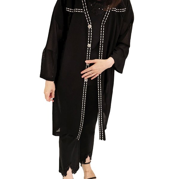 画像2: 【18,000円 →超特価 4,900円＜在庫限り＞クーポン/POINT不可】ステッチ使いビジュボタンのカーディガン (2)