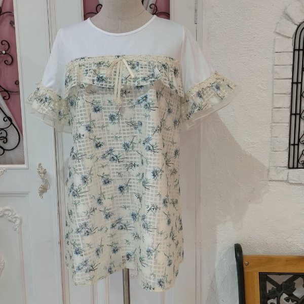 画像10: 【超特価 2900円<在庫限り>クーポン/POINT不可】格子柄花プリントレース切替チュニックカットソー《送料220円代引は通常送料》 (10)