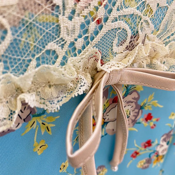 画像9: 【SuperBeauty  】★胸元レース使いフラワープリントワンピース (9)