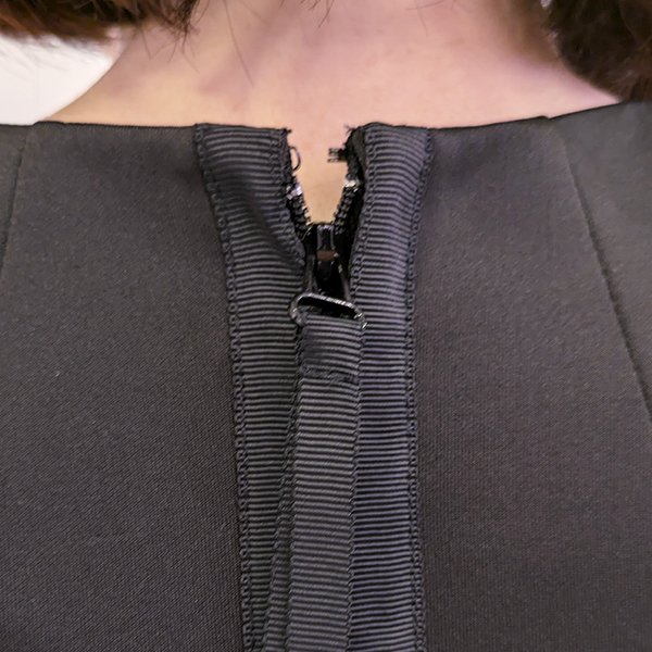 画像6: 【SuperBeauty  】★袖フリルデザインダンボールニットタフタワンピース (6)