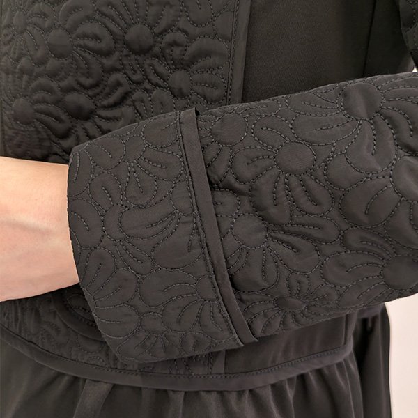 画像4: 【SuperBeauty  】キルティング×ダンボールニット裾フリルパーカー (4)