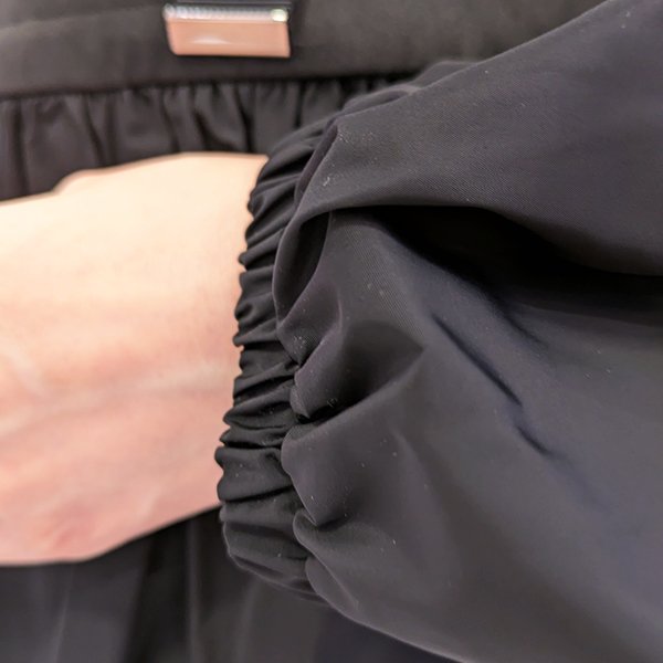 画像4: 【SuperBeauty  】ダンボールニットタフタ素材ギャザーデザインパーカー (4)