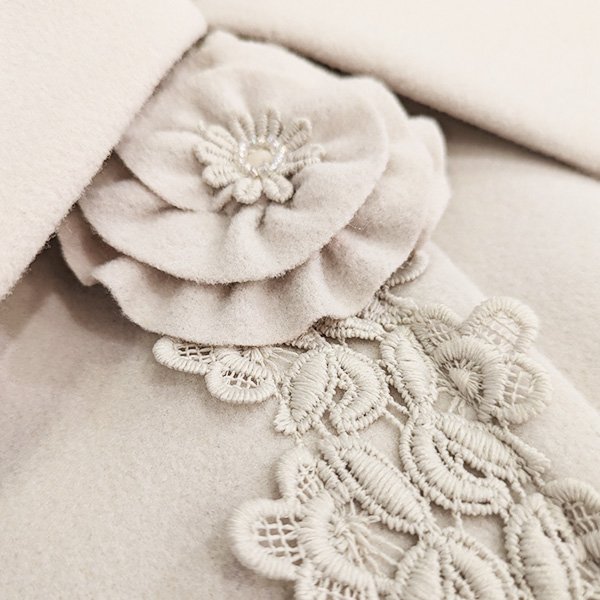 画像12: 【SuperBeauty  】レース使いコサージュ付ショートジャケット (12)