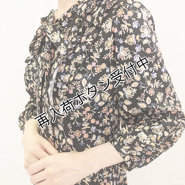 画像4: 【 18,000円 →超特価 5,900円＜在庫限り＞クーポン/POINT不可】ネックリボンとフリル飾り小花柄プリントワンピース24 (4)