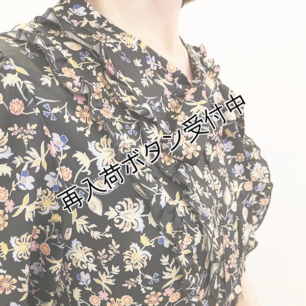 画像5: 【 18,000円 →超特価 5,900円＜在庫限り＞クーポン/POINT不可】ネックリボンとフリル飾り小花柄プリントワンピース24 (5)