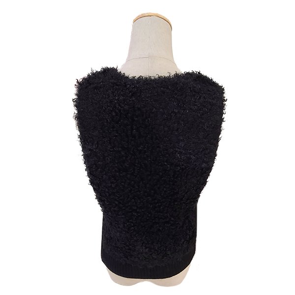 画像3: 【SuperBeauty  】★胸元スパンコール刺繍モコモコボア素材ニットベスト (3)