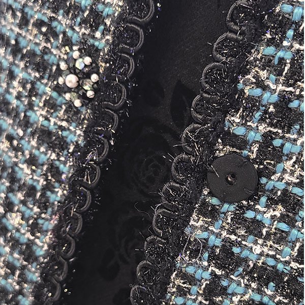 画像8: 【SuperBeauty  】コサージュ付ノーカラーツイードセミロングジャケット (8)