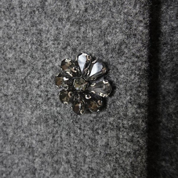 画像4: 【SuperBeauty  】キラキラビジュー使いノーカラーコート (4)