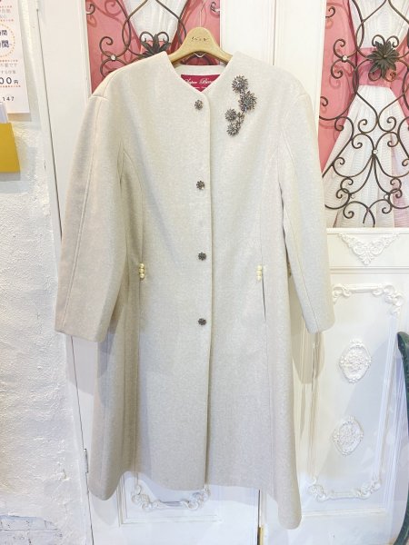 画像7: 【SuperBeauty  】キラキラビジュー使いノーカラーコート (7)