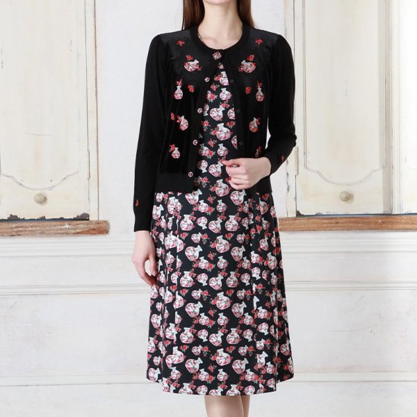 画像2: 【新作 SuperBeauty 2025秋冬 クーポン＆POINT可】香水瓶プリントノースリーブワンピース (2)